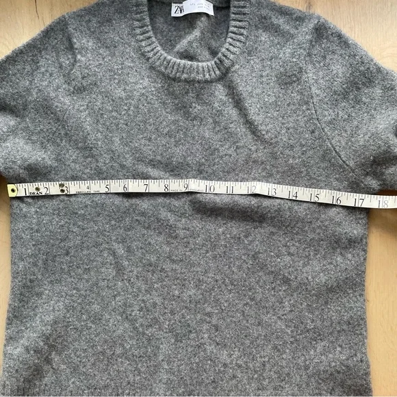ZARA 100% Wool Crewneck Gray Sweater - Picture 7 of 8
